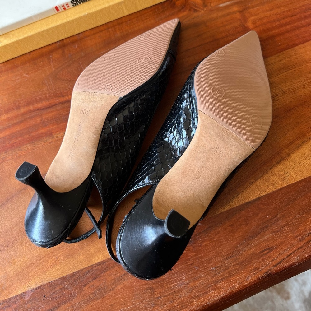Vintage Manolo Blahnik Snakeskin Slingbacks - Picture 6 of 7